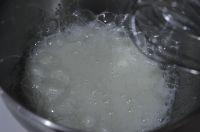 酒酿戚风的做法步骤3